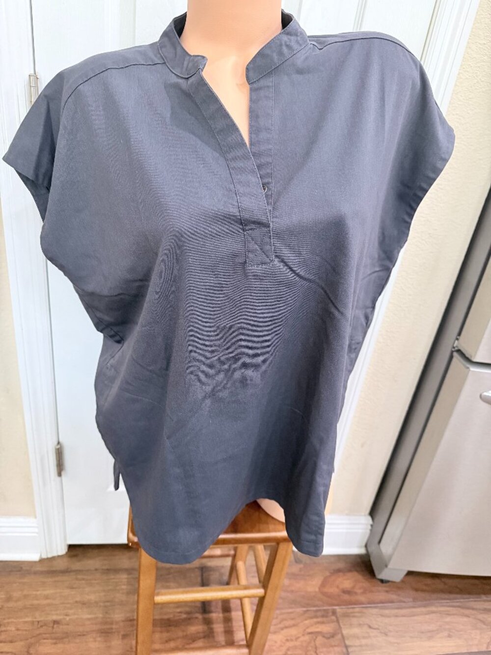 Healing Hands Purple Label Journey Scrub Top L Gray Oversized 2152 FLAW